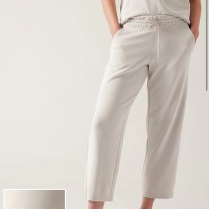 Athleta | Seasoft Straight Pant in Abalone Grey | Size Small Petite